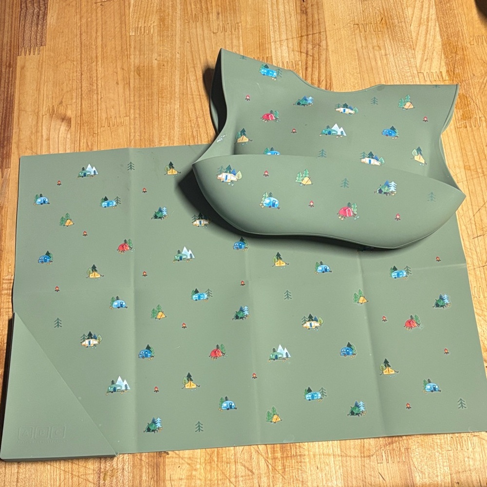 Austin Baby Collection Camping  Silicone Bib and Placemat Set
